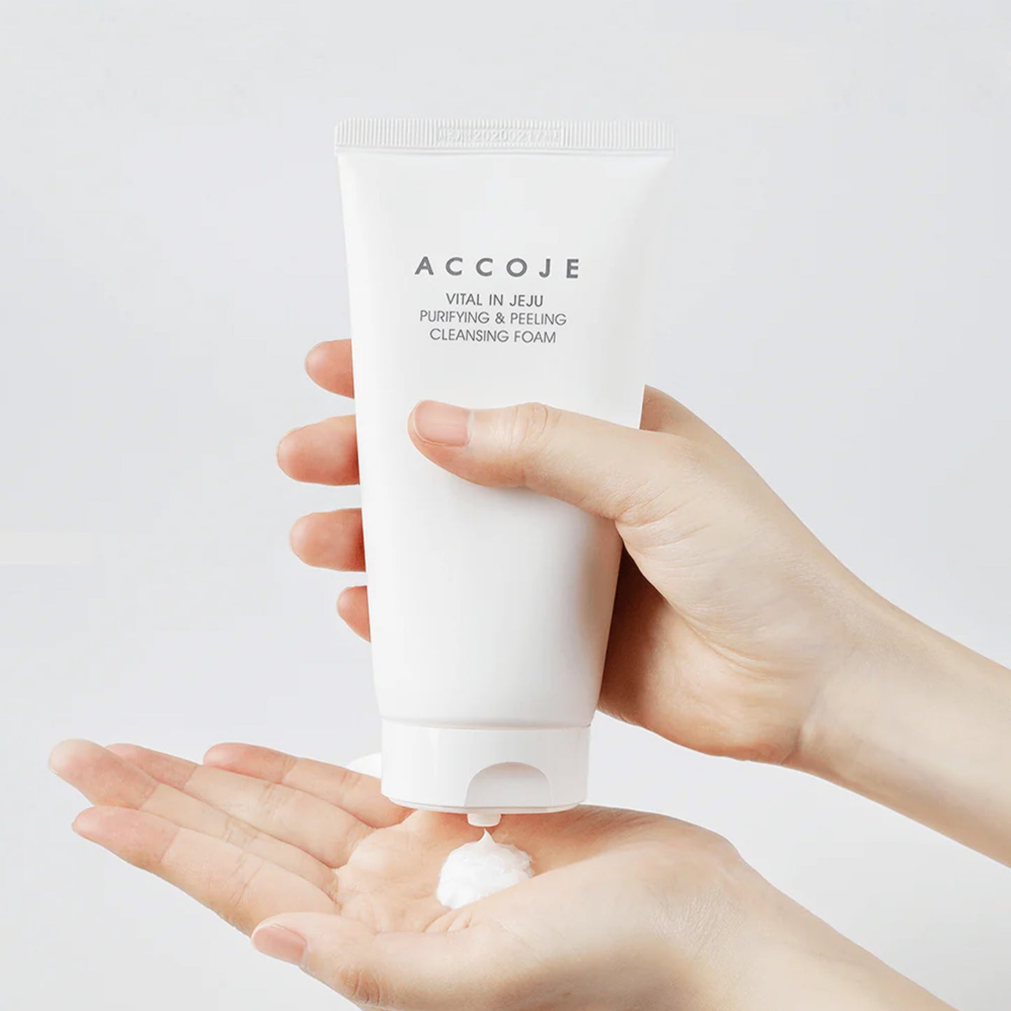 VITAL IN JEJU PURIFYING & PEELING CLEANSING FOAM